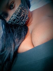 RenataFoxter: black bitch 😈🥵 ( 2 фото)