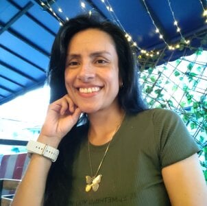 Bella_Exhibition I love to smile Gambar