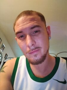 sexywhitedick@xh Mass area need a fuck buddy transgirl Pic 2