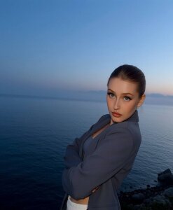 Liya_Liss Public Pic 7