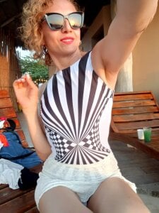 Ivonne_ferrer__ WELCOME صورة واحدة|Ivonne_ferrer__ WELCOME صورتان|Ivonne_ferrer__ WELCOME  3 صور|Ivonne_ferrer__ WELCOME  3 صورة