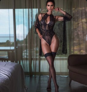 GiuliaHarvey 👀 Pic 3