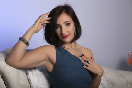 AnnaAdelyn Elegance Pic 3