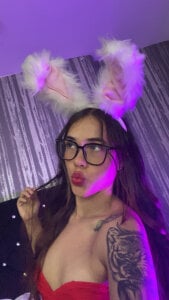 🐇🐰🫠 de Adynrousse  2 Imagens