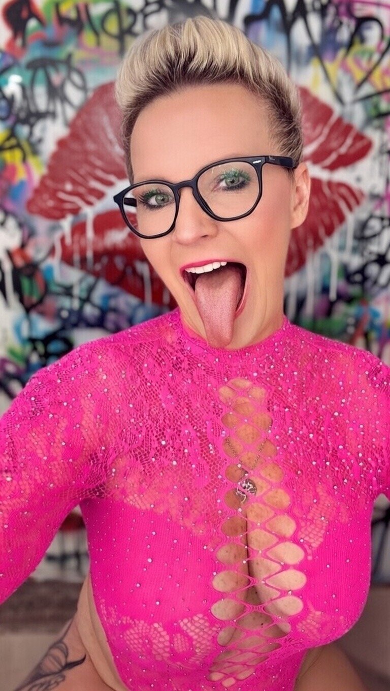 German_Milf Gambar Trending 746