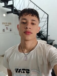 Alejo 💗 de GREEN_BOYS  4 photos