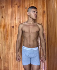 The_Strong14 Public Foto  3