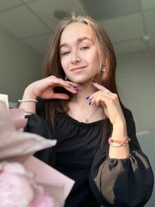 Julie_Lamb Public Pic 7