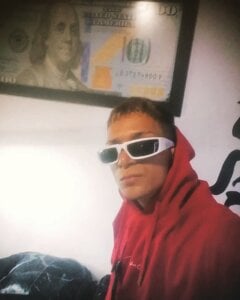 Straight_Guy22 Public Pic 7