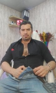 JuanKFit_45: Do you want to pull down my pants and suck?😈🍆🔥 ( фото)