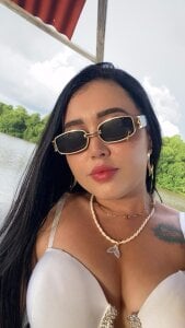 SarayRoyse beach Pic 2