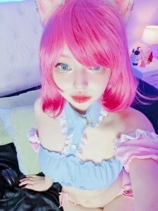 SweetAhri Would you like to eat me while we watch hentai anime? I am your favorite maid Photo