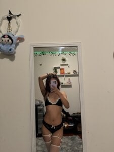 tinydaisy21 Public Pic 3