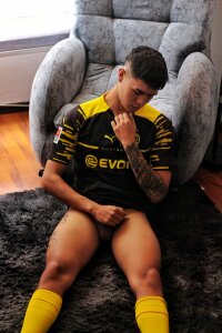 oscarhorny13 Public Pic 3