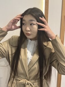 first album de DiaHeffner  2 Imagens