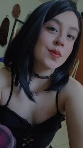 cherrypeach_ Selfies and intimate shots Pic 2