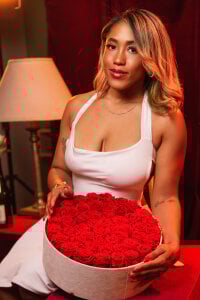 Lana-Gross: Valentine's Day has arrived 🌹✨ ( 3 фото)