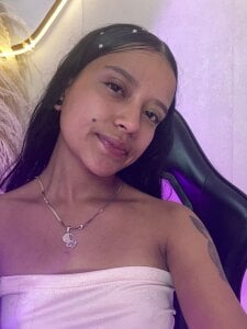 SaraJoness__: Public ( 4 фото)