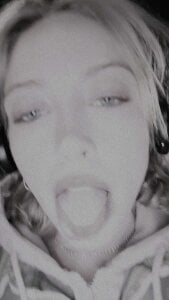 mollygordan THISISME Pic 7