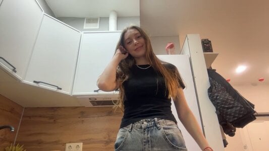 selena_favn Looking for my prince charming Pic 4