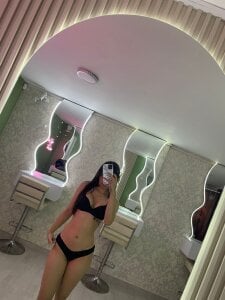 ANGIE-SMITH Public 圖片 4