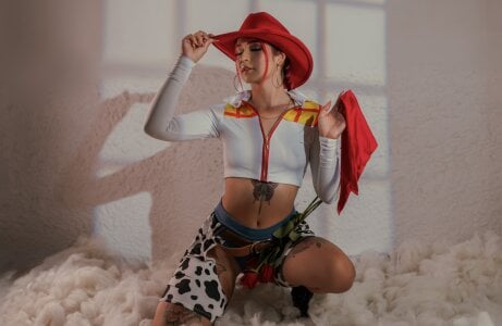 HannaRed_ Happy halloween 🎃🤠 Pic