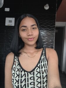 ELOISE_MONTONAVI Public Gambar 4