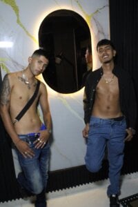 darwinandbrayann Hot coffee, intense glances… and two guys who know how to start the day right ☕🔥 Pic 6