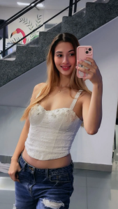 emilywilliis Public Εικόνα 4