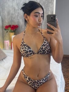 MeganCruzGB 😺 사진