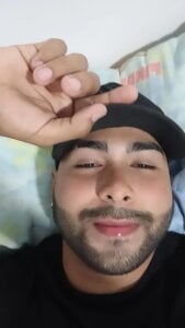 HotThreesoomePublic Bild 4