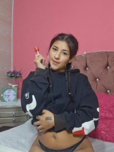 ScarlethJonz Public Pic 4