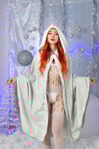 EmilyyRed Merry Christmas❄⛄ Pic