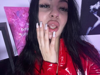 MelissaRayee open wider зображення 2