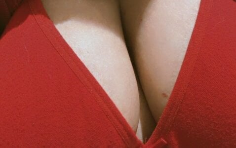 BigBreastedのPublicの枚の写真