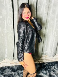 elizabethcooper I let myself be dominated and do what you want tonight 😋😈 Pic 3