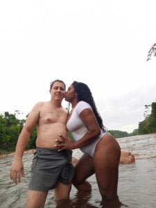 In the river od Karen-hotx  3 snímek