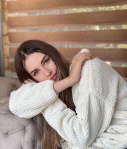 ElegantLadyMiaPublic照片 4