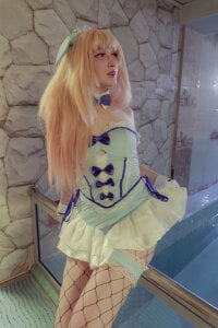 koshkasenpaiのMarin Kitagawa bunny swimpoolの 4枚の写真