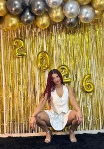 Alisha_Evans_Rs "New year, same temptation — just harder to resist." ✨🔥 사진 4