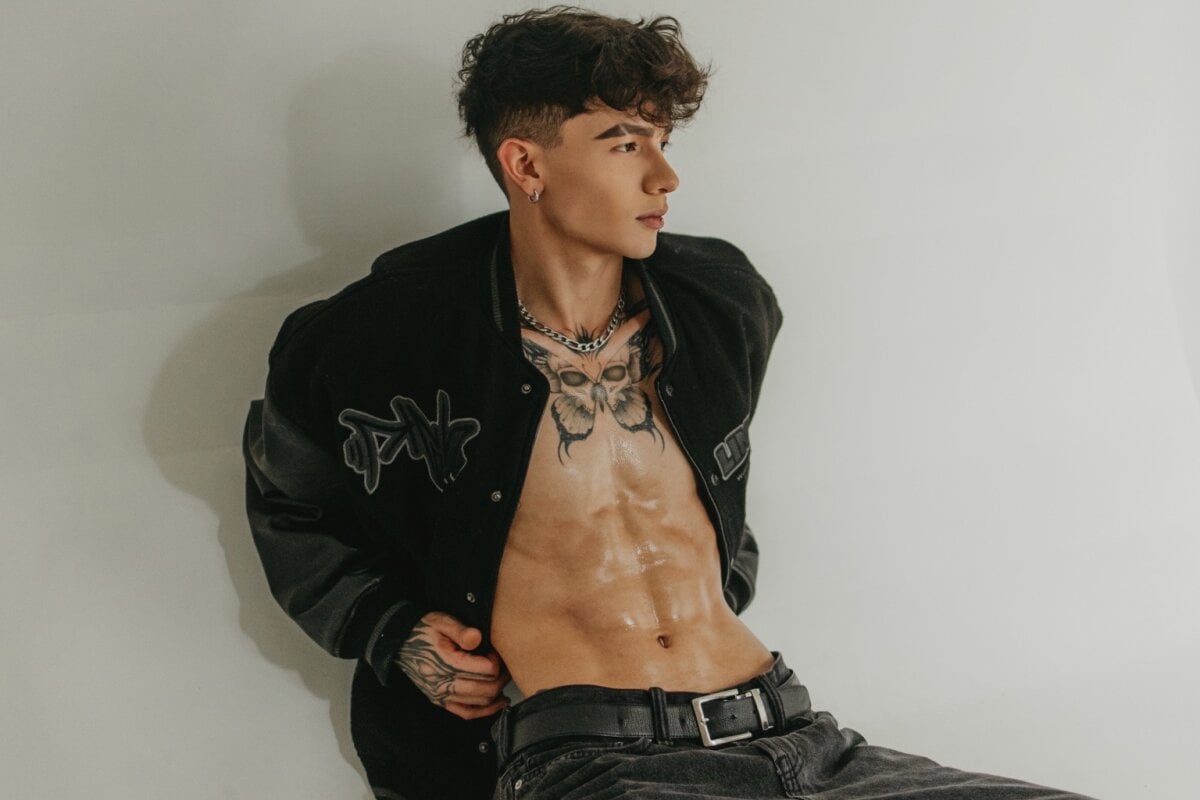 Axel_InkShade_ Právě oblíbené foto 4385