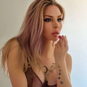 Amelia_Rossy Public Foto