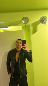 Vin_italiano24's XXX Photo Albums with Erotic Pics | xHamsterLive