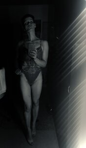 DtPORNBITCHGlamour bitch图片 2