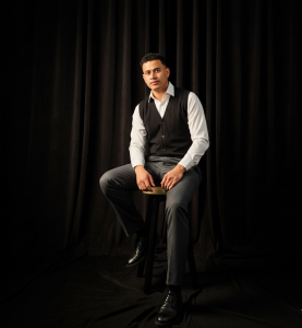 Charliejones_ A sexi office boy Pic 7