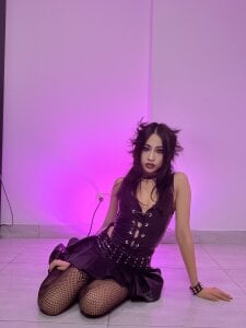 vampy_dolll Hottie Pic 2