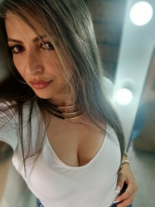 Victoria-'s photo
