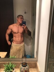 seddy_333 mirror i love mirror Pic 2