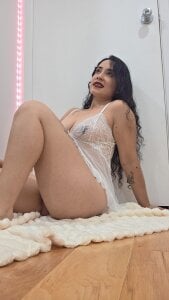 Laia_07 Public Pic 2