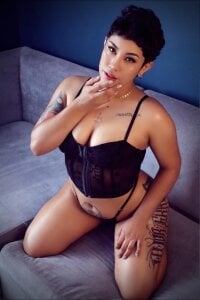 ZahaRoseee More for you 🩶 slika 2